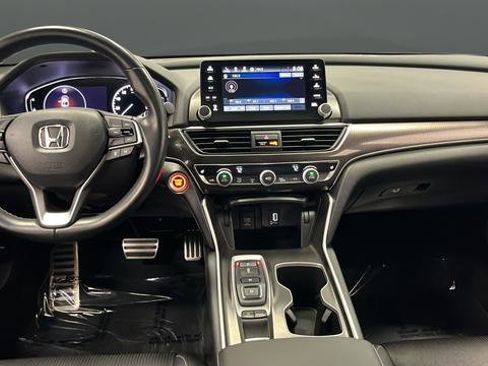 Used 2019 Honda Accord Sport image 11
