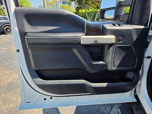 Used 2022 Ford F350 Lariat w/ Lariat Ultimate Package image 26