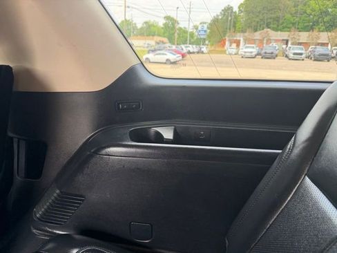 Used 2024 Ford Expedition XLT RWD image 19
