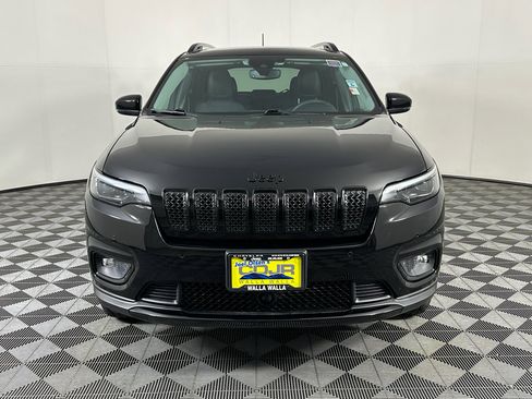 Used 2023 Jeep Cherokee Altitude Lux w/ Lux Elite Package image 12