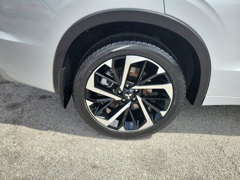 Used 2023 Mitsubishi Outlander SEL 40th Anniversary image 6