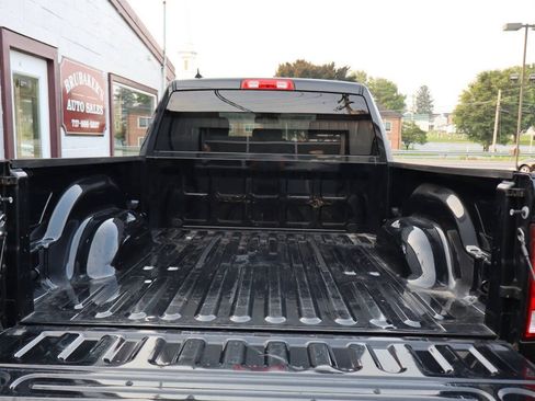 Used 2019 RAM 1500 Express w/ Express Value Package AWD/4WD image 4