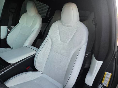 Used 2022 Tesla Model X Plaid image 20