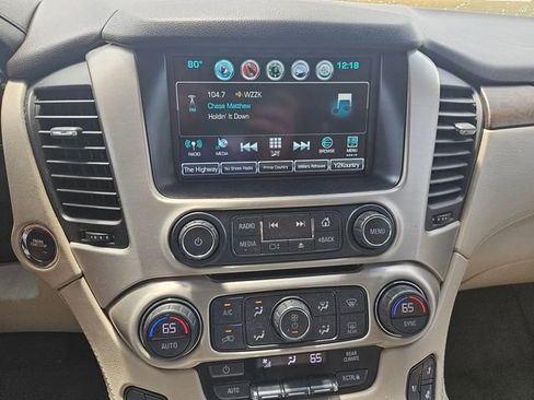 Used 2019 GMC Yukon Denali w/ Denali Ultimate Package RWD image 18