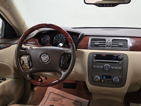 Used 2008 Buick Lucerne CXL w/ Driver Confidence Package FWD image 5
