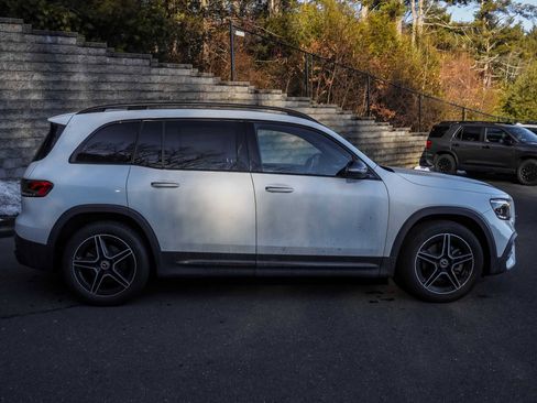 Used 2023 Mercedes-Benz GLB 250 4MATIC image 4