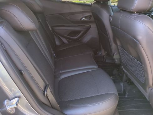 Used 2020 Buick Encore Preferred w/ Safety Package image 21