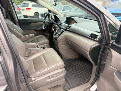 Used 2013 Honda Odyssey Touring Elite image 17