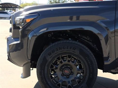New 2025 Toyota Tacoma SR5 image 5