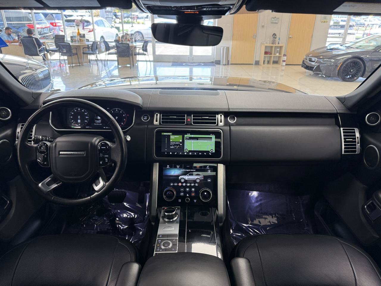 Used 2019 Land Rover Range Rover Long Wheelbase Supercharged AWD/4WD image 11