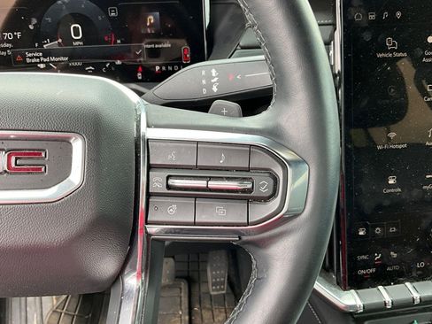 Used 2024 GMC Acadia Elevation FWD image 11