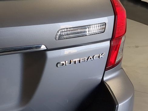 Used 2008 Subaru Outback 2.5i AWD/4WD image 14