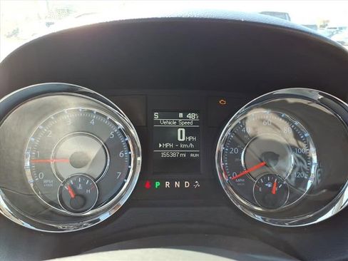 Used 2012 Chrysler Town & Country Touring-L w/ Entertainment Group #2 image 19