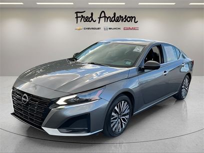 Used 2024 Nissan Altima 2.5 SV