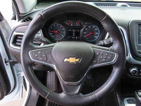 Used 2018 Chevrolet Equinox LT image 15