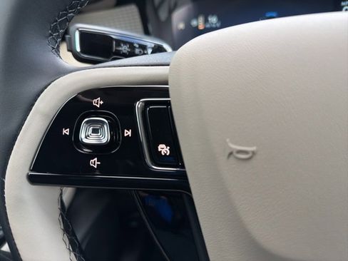 New 2026 Lincoln Corsair Premiere image 16