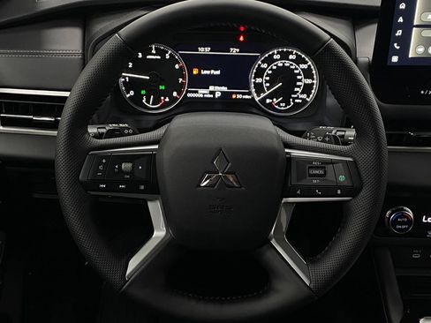 New 2026 Mitsubishi Outlander AWD image 14