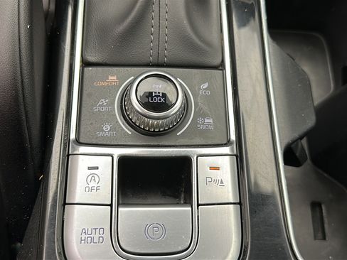 Used 2025 Kia Telluride S AWD/4WD image 23