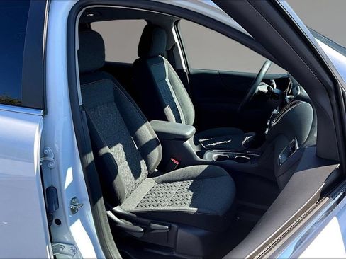 Used 2024 Chevrolet Equinox LT AWD/4WD image 26