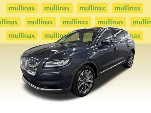 Used 2022 Lincoln Nautilus Reserve w/ Equipment Group 201A image 14