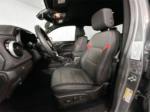 Used 2023 Chevrolet Colorado Z71 w/ Z71 Convenience Package 2 image 18