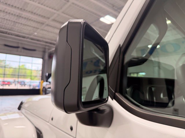 Used 2023 Jeep Gladiator Sport AWD/4WD image 17