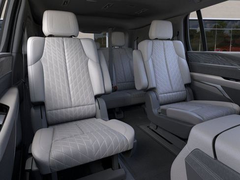 New 2025 Cadillac Escalade IQ Luxury 1 w/ Smart Trailering package image 17