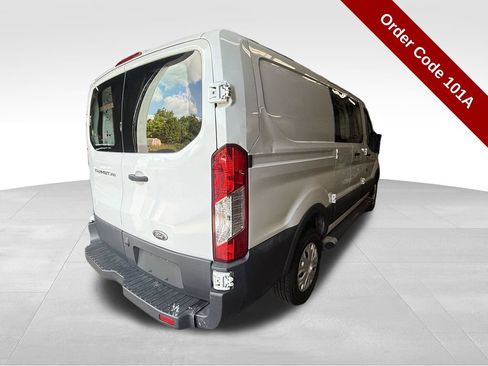 Used 2016 Ford Transit 250 130 Low Roof w/ Exterior Upgrade Package RWD image 9