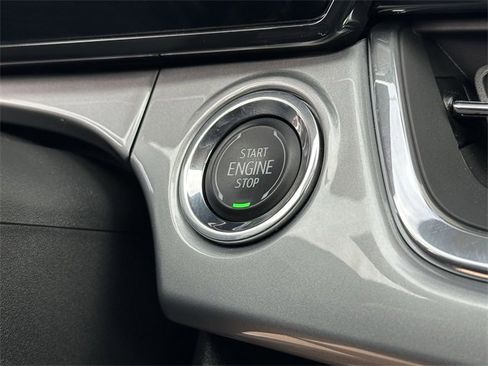 Used 2024 Chevrolet Trax LT w/ Driver Confidence Package image 24