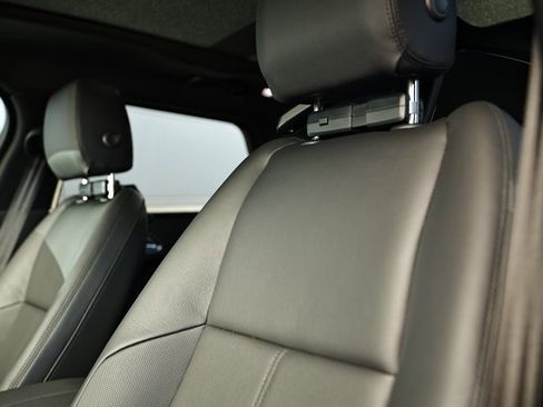 New 2026 Land Rover Range Rover Velar Dynamic SE image 27