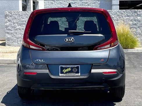 Used 2021 Kia Soul S FWD image 3