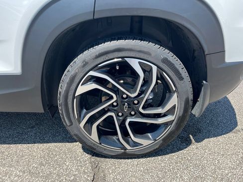 Certified 2025 Chevrolet TrailBlazer RS w/ LPO, Trailering Package AWD/4WD image 32
