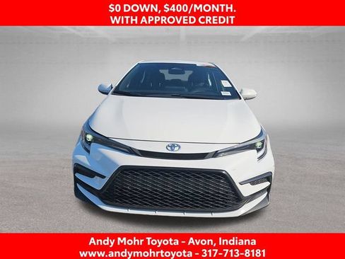 Used 2024 Toyota Corolla SE w/ SE Premium Package FWD image 3