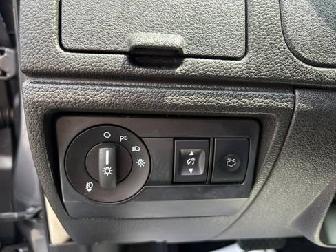 Used 2012 Ford Fusion SEL FWD image 19