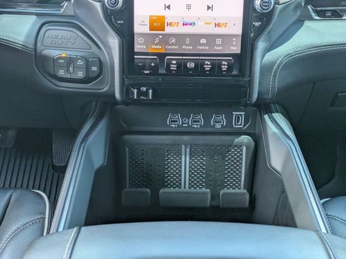 Used 2025 RAM 2500 Rebel w/ Rebel Level 2 Equipment Group AWD/4WD image 21