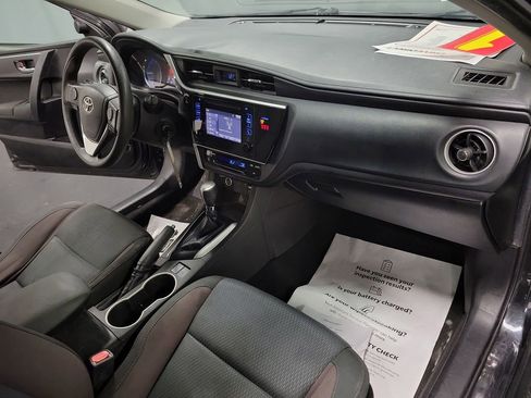 Used 2019 Toyota Corolla LE image 22