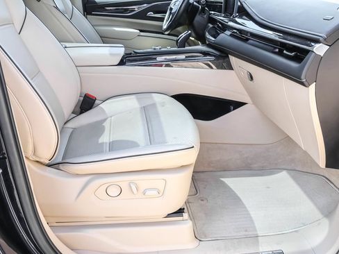 Used 2023 Cadillac Escalade Premium Luxury AWD/4WD image 40
