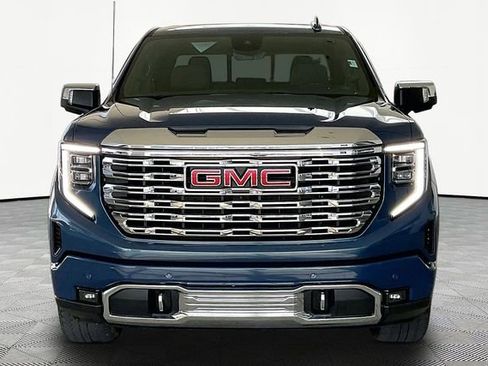 Used 2024 GMC Sierra 1500 Denali w/ Technology Package AWD/4WD image 2