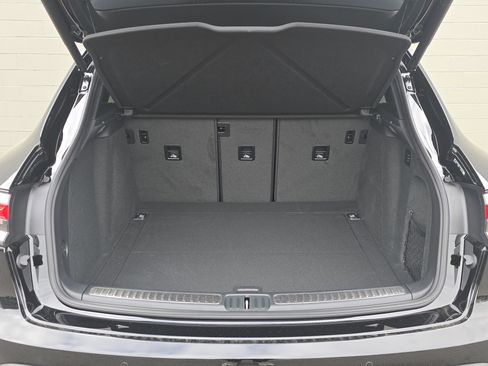 New 2026 Porsche Macan S image 16