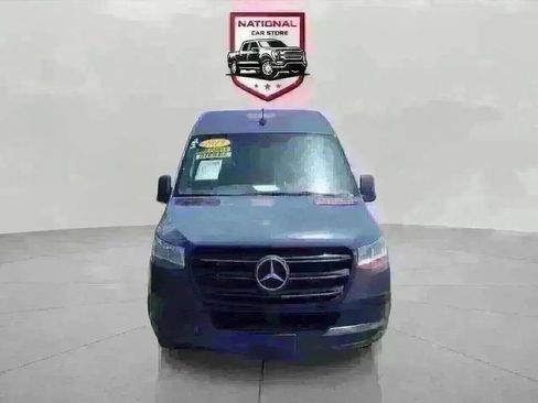 Used 2019 Mercedes-Benz Sprinter 144 image 15