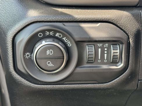 Used 2020 Jeep Gladiator Sport w/ Quick Order Package 23S AWD/4WD image 30