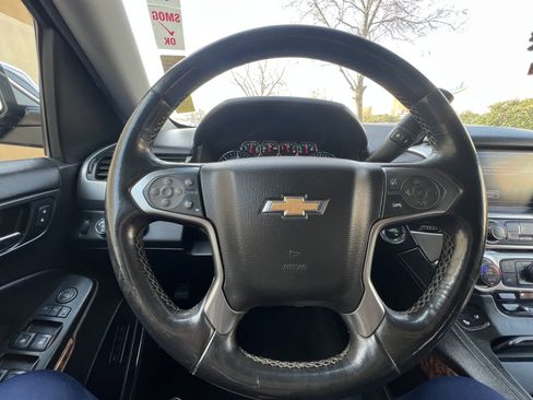Used 2017 Chevrolet Suburban Premier image 26