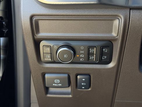 New 2025 Ford F150 King Ranch w/ FX4 Off-Road Package image 56