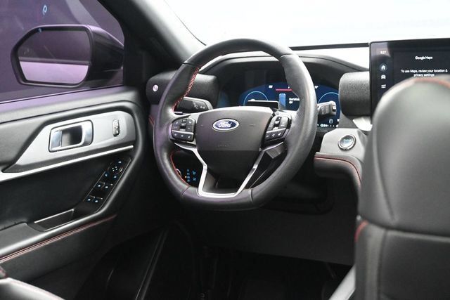 Certified 2025 Ford Explorer ST-Line AWD/4WD image 29