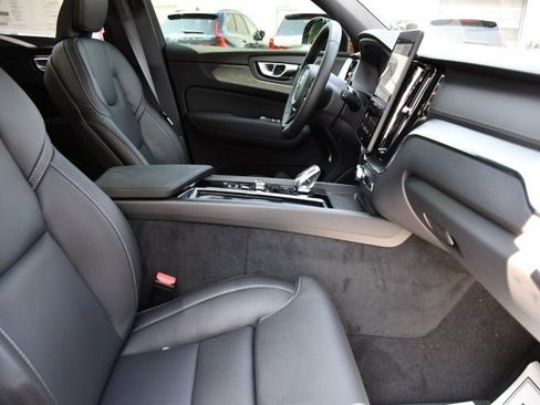 New 2026 Volvo XC60 B5 Ultra w/ Protection Package Premier image 29