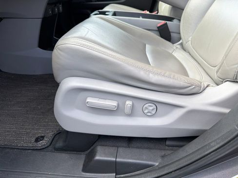 Used 2022 Honda Odyssey Touring image 12