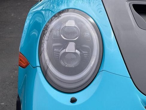 Used 2018 Porsche 911 GT2 RS image 12