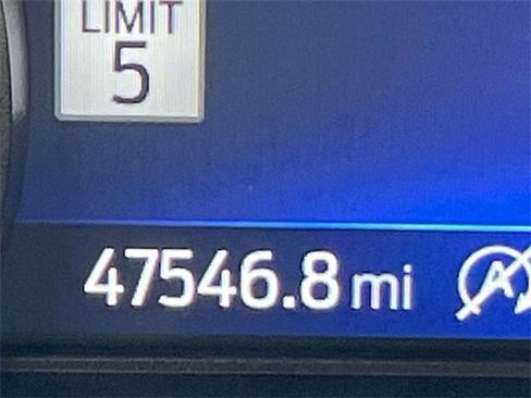 Used 2022 Ford Explorer ST-Line image 31