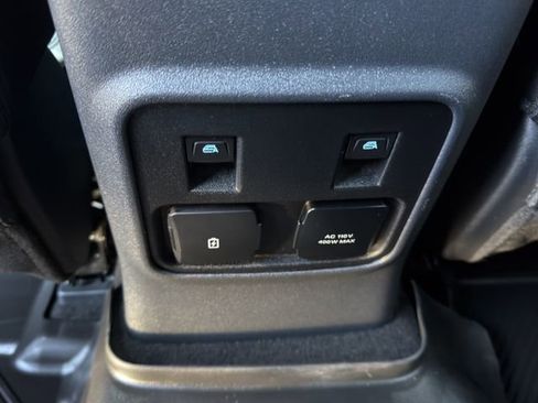 Used 2024 Ford Bronco Wildtrak AWD/4WD image 28