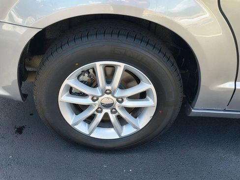 Used 2019 Dodge Grand Caravan SXT image 29